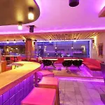 Hotel Harakiri Partyhouse 3*