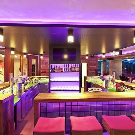 酒店 Harakiri Partyhouse