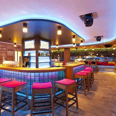 Отель Harakiri Partyhouse 3*