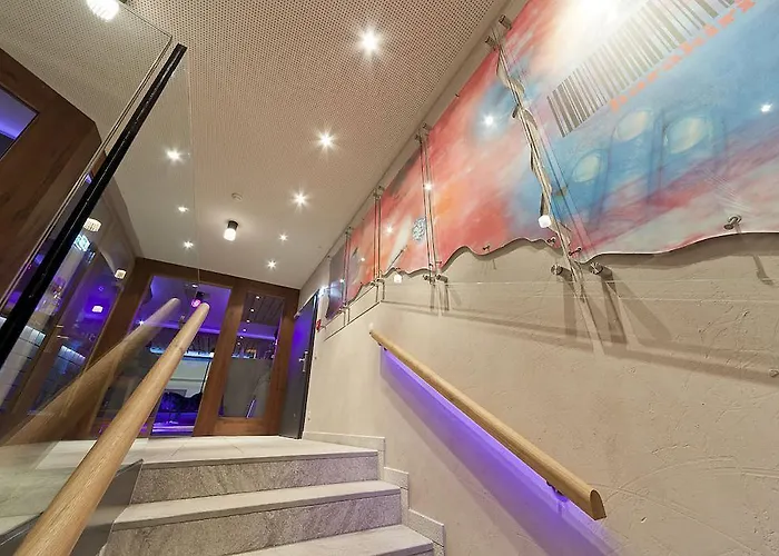 Hotel Harakiri Partyhouse 3*