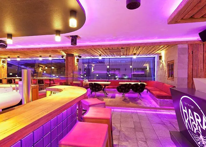 Hotel Harakiri Partyhouse 3*